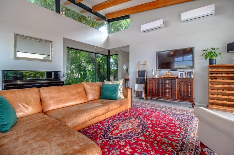 3 Bedroom Property for Sale in Hoog En Droog Western Cape